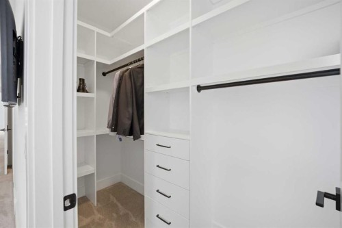 1712 18 Avenue Nw, Calgary, AB - Indoor With Storage