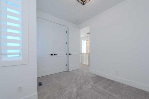 1712 18 Avenue Nw, Calgary, AB - Indoor Photo Showing Other Room