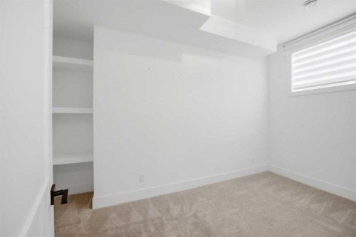 1712 18 Avenue Nw, Calgary, AB - Indoor Photo Showing Other Room