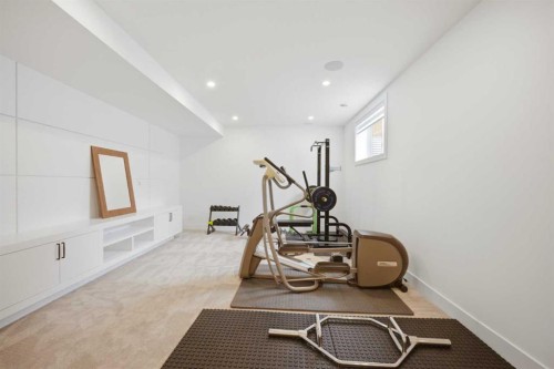 1712 18 Avenue Nw, Calgary, AB - Indoor Photo Showing Gym Room