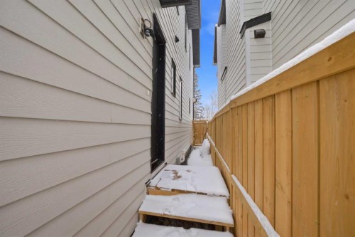 1712 18 Avenue Nw, Calgary, AB - Outdoor With Exterior