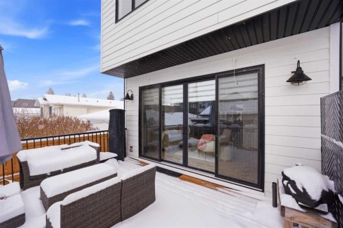 1712 18 Avenue Nw, Calgary, AB - Outdoor With Exterior