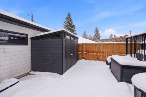 1712 18 Avenue Nw, Calgary, AB - Outdoor With Exterior
