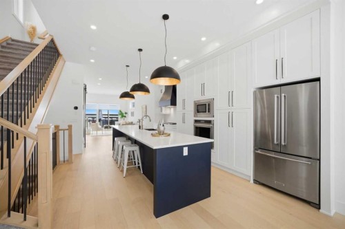 1712 18 Avenue Nw, Calgary, AB - Indoor Photo Showing Kitchen With Stainless Steel Kitchen With Upgraded Kitchen