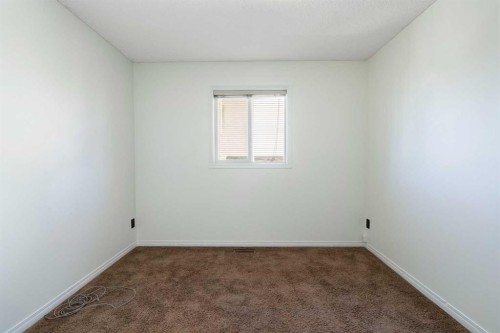 231 Hawkmere Road, Chestermere, AB - Indoor Photo Showing Other Room
