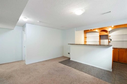 231 Hawkmere Road, Chestermere, AB - Indoor