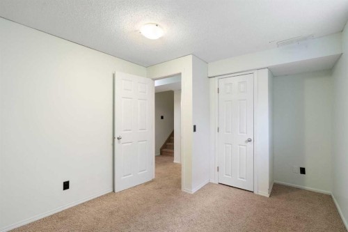 231 Hawkmere Road, Chestermere, AB - Indoor Photo Showing Other Room