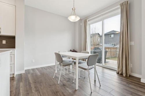 107 Sundown View, Cochrane, AB - Indoor Photo Showing Dining Room