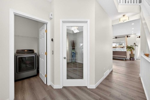 502 Panamount Boulevard Nw, Calgary, AB - Indoor Photo Showing Laundry Room