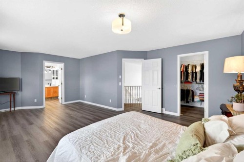 502 Panamount Boulevard Nw, Calgary, AB - Indoor Photo Showing Bedroom