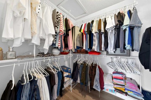 502 Panamount Boulevard Nw, Calgary, AB - Indoor With Storage