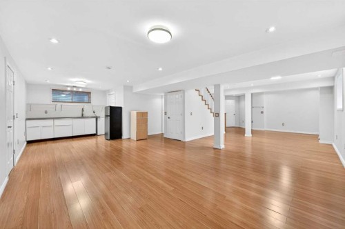 502 Panamount Boulevard Nw, Calgary, AB - Indoor