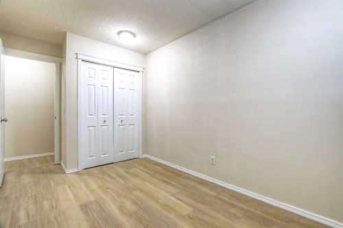 102-626 2 Avenue Ne, Calgary, AB - Indoor Photo Showing Other Room