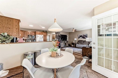 36 Shannon Road Sw, Calgary, AB - Indoor Photo Showing Dining Room