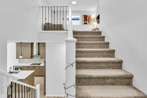 312 Edith Place Nw, Calgary, AB - Indoor Photo Showing Other Room