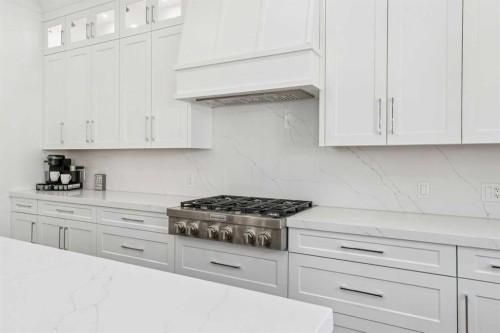 19 Duhram Way, Rural Rocky View County, AB - Indoor Photo Showing Kitchen