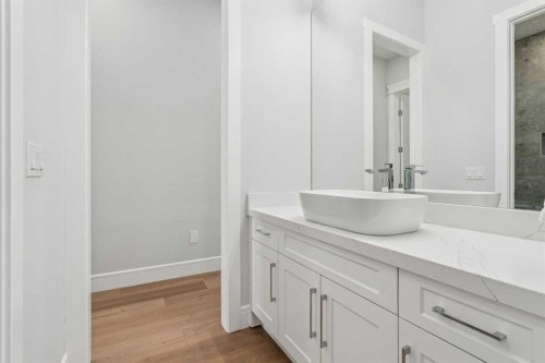 19 Duhram Way, Rural Rocky View County, AB - Indoor Photo Showing Bathroom
