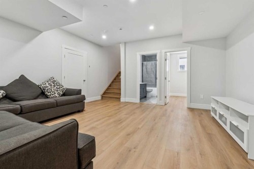 19 Duhram Way, Rural Rocky View County, AB - Indoor