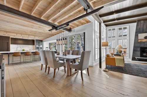 7235 Kananaskis Drive Sw, Calgary, AB - Indoor Photo Showing Dining Room