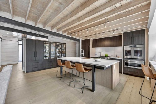 7235 Kananaskis Drive Sw, Calgary, AB - Indoor