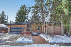 7235 Kananaskis Drive SW Calgary, AB T2V 2N3