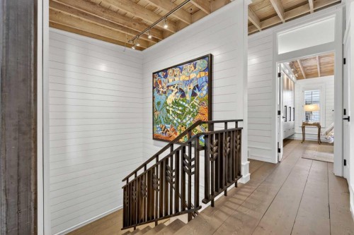 7235 Kananaskis Drive Sw, Calgary, AB - Indoor Photo Showing Other Room