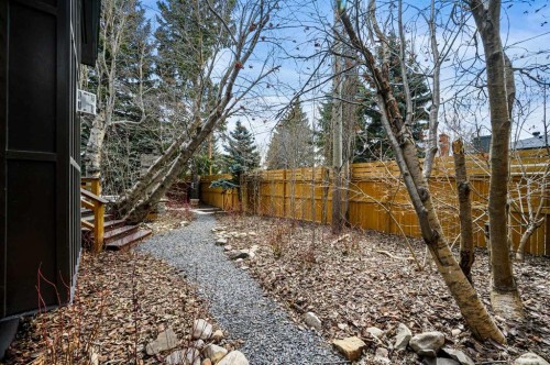 7235 Kananaskis Drive Sw, Calgary, AB - Outdoor