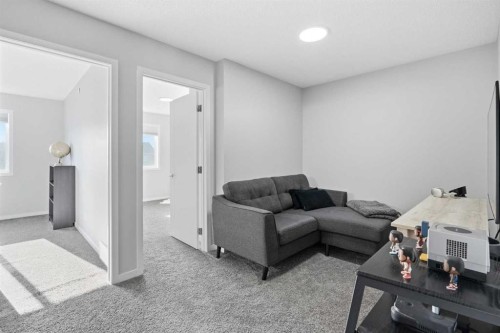 49 Lucas Grove Nw, Calgary, AB - Indoor