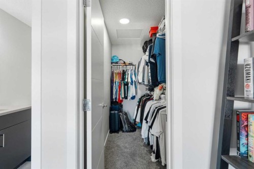49 Lucas Grove Nw, Calgary, AB - Indoor