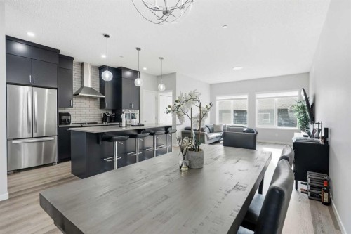 49 Lucas Grove Nw, Calgary, AB - Indoor