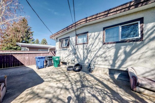 2106 24 Street South, Lethbridge, AB - Outdoor