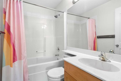 77 Cougarstone Circle Sw, Calgary, AB 