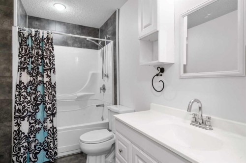 77 Cougarstone Circle Sw, Calgary, AB 