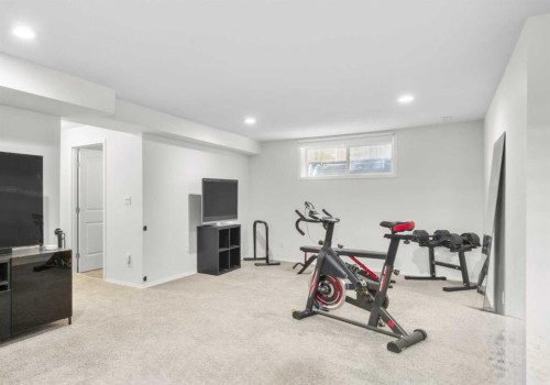 77 Cougarstone Circle Sw, Calgary, AB 