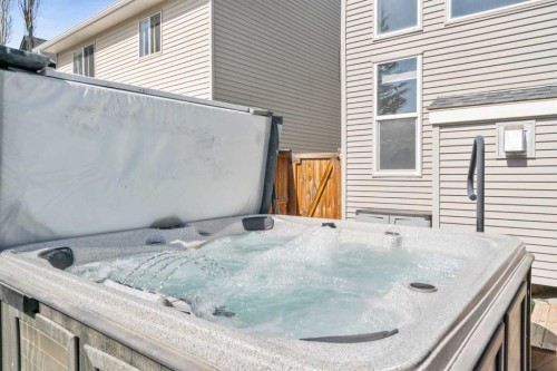 77 Cougarstone Circle Sw, Calgary, AB 