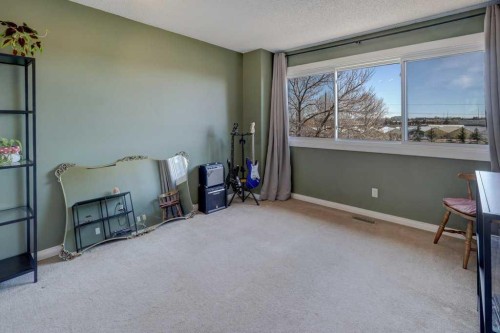 3-101 Grier Terrace Ne, Calgary, AB - Indoor Photo Showing Other Room