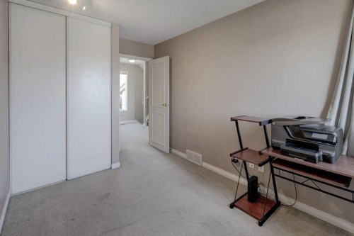 3-101 Grier Terrace Ne, Calgary, AB - Indoor Photo Showing Other Room