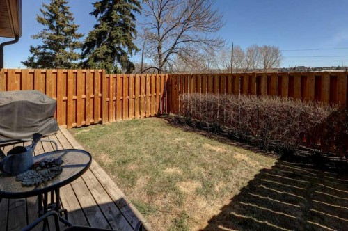 3-101 Grier Terrace Ne, Calgary, AB - Outdoor