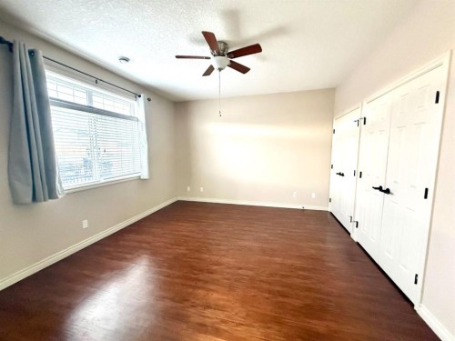 501 Sunvale Crescent Ne, High River, AB - Indoor Photo Showing Other Room
