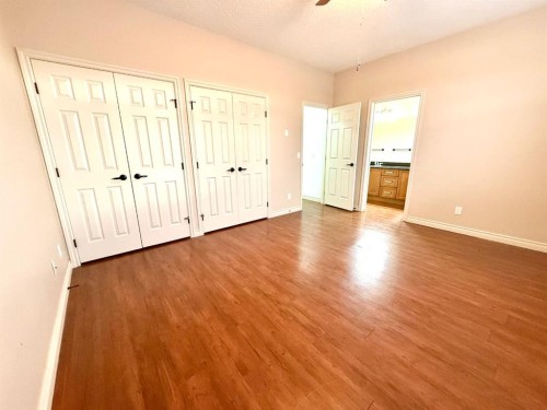 501 Sunvale Crescent Ne, High River, AB - Indoor Photo Showing Other Room