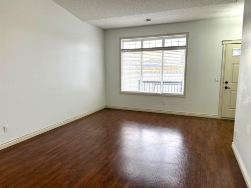 501 Sunvale Crescent Ne, High River, AB - Indoor Photo Showing Other Room
