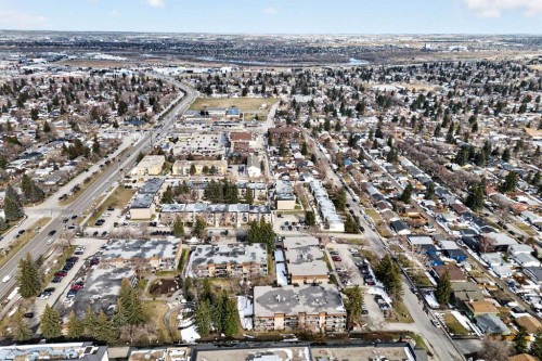83E-231 Heritage Drive Se, Calgary, AB - Outdoor With View