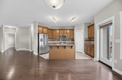 5 Vera Close, Olds, AB - Indoor Photo Showing Kitchen With Stainless Steel Kitchen