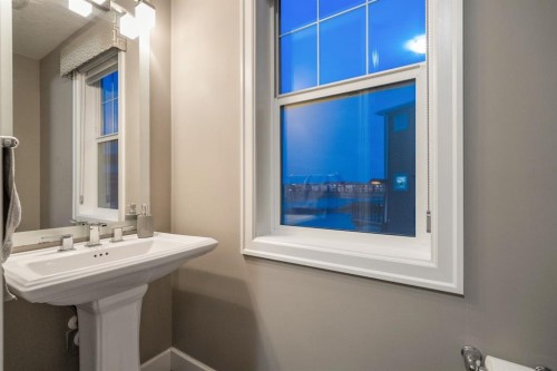 209 Cityscape Gardens Ne, Calgary, AB - Indoor Photo Showing Bathroom