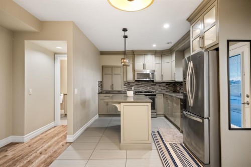 209 Cityscape Gardens Ne, Calgary, AB - Indoor Photo Showing Kitchen With Upgraded Kitchen