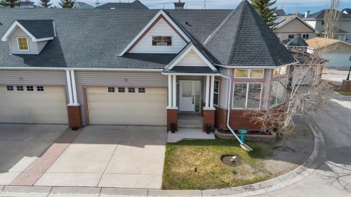 17 Prestwick Pond Terrace Se, Calgary, AB - Outdoor With Facade