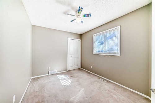 141 Somerglen Way Sw, Calgary, AB - Indoor Photo Showing Other Room