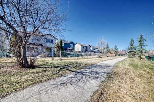 141 Somerglen Way Sw, Calgary, AB - Outdoor