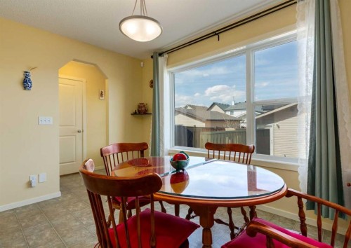 471 Silverado Plains Circle Sw, Calgary, AB - Indoor Photo Showing Dining Room
