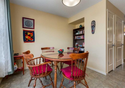 471 Silverado Plains Circle Sw, Calgary, AB - Indoor Photo Showing Dining Room